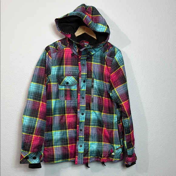 O'Neil Women's‎ Colorful Plaid Snowboarding Jacket - Picture 1 of 13